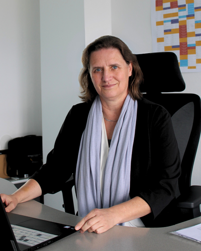 Portrait Schulleiterin Anke Ebersbach