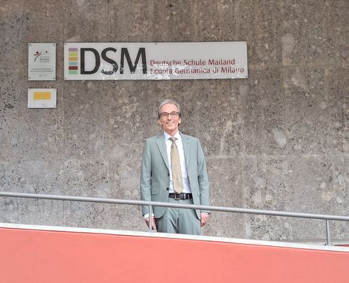 Portrait Schulleiter Dr. Stefan Illig