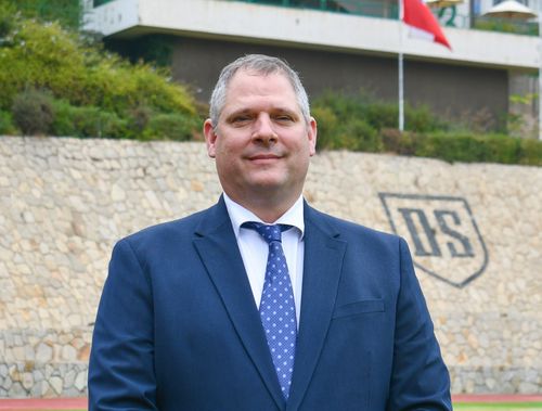 Portrait Schulleiter Dr. Markus Stobrawe